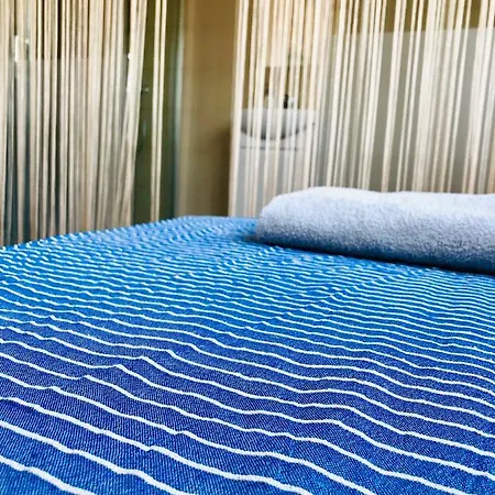Cozy & Quiet Apt Near Down Town And The Beach Λάρνακα