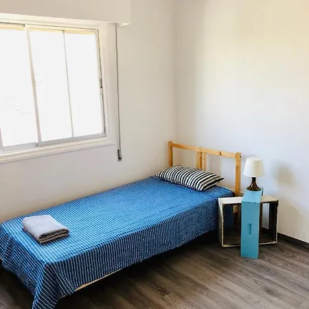 Cozy & Quiet Apt Near Down Town And The Beach Λάρνακα